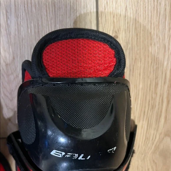 Bauer Youth 10” (25cm) Black and Red Hockey Shin Guards - Picture 8 of 16